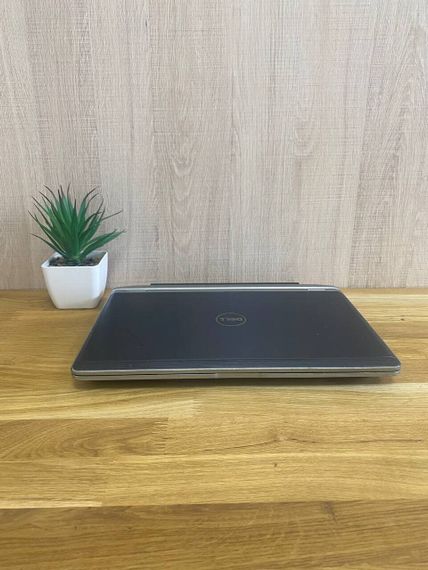 Нетбук Dell Latitude E6230 / 12.5" (1366x768) TN / Intel Core i5-3320M (2 (4) 2.6 - 3.3 GHz) / 8 GB DDR3 / 128 GB SSD / Intel HD Graphics 4000 / WebCam / VGA б/у | Зображення 6