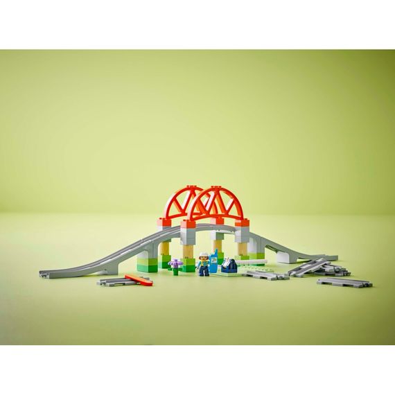 Конструктор LEGO DUPLO Town Додатковий набір. Залізничний міст і колії (10426) | Зображення 7