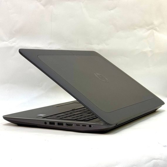 Мобильная рабочая станция Б-класс HP ZBook 15 G3 / 15.6" (1920x1080) IPS / Intel Core i7-6820HQ (4 (8) ядра по 2.7 - 3.6 GHz) / 16 GB DDR4 / 256 GB SSD / nVidia Quadro M1000M, 2 GB GDDR5, 128-bit / WebCam / Windows 10 Pro б/у | Зображення 8