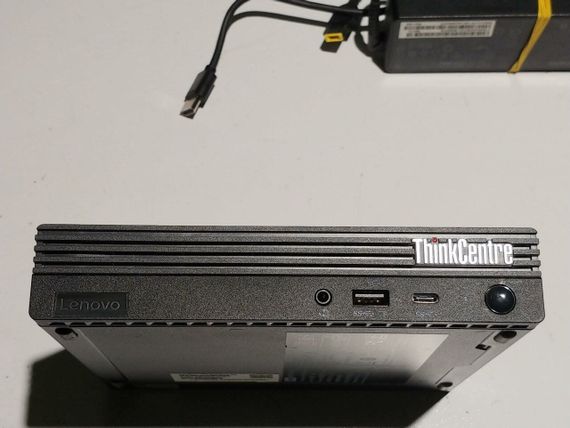 Неттоп Lenovo Thinkcentre m75q Gen2 USFF / AMD Ryzen 3 PRO 5350GE (4 (8) ядер по 3.6 - 4.2 GHz) / 8 GB DDR4 / 256 GB SSD / AMD RX Vega 6 / USB 3.1 / Windows 11 / Блок живлення в комплекті б/в | Зображення 1