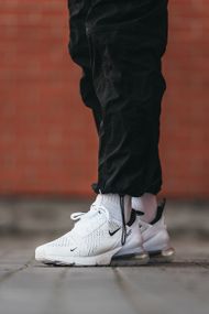 Кросівки N-i-k-e Air Max 270 Black