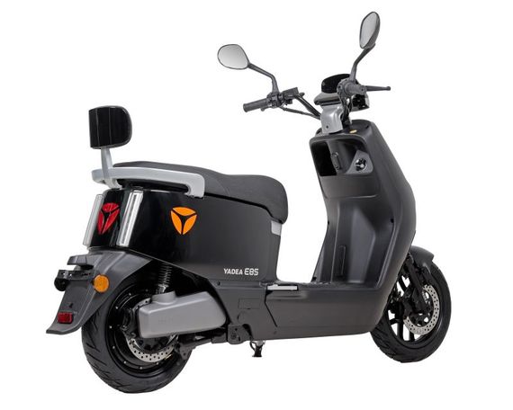 Електроскутер YADEA E8S (black) | Зображення 2
