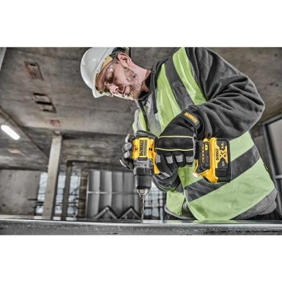 Шуруповерт DeWALT XR Li-Ion 18V 5Ah, 90 Нм, 0-650/0-2000 об/мин (DCD800P2T) | Зображення 2