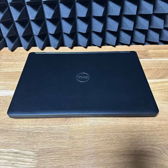 Ноутбук Dell Latitude 5490 / 14" (1920x1080) IPS / Intel Core i5-8250U (4 (8) ядра по 1.6 - 3.4 GHz) / 8 GB DDR4 / 256 GB SSD / Intel UHD Graphics 620 / WebCam б/в | Зображення 6