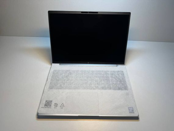 Ноутбук HP EliteBook 6 G1i / 16" (1920x1200) IPS / Intel Core Ultra 5 235U (12 (14) ядер по 2.0 - 4.9 GHz) / 16 GB DDR5 / 256 GB SSD / Intel Graphics / WebCam | Зображення 1