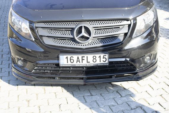 Накладка на передній бампер ЛИП (чорна) для Mercedes Vito / V W447 2014-2024 рр | Зображення 2