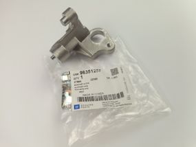 Кронштейн датчика положення колінвала Lanos 1.5, "GM" (96351257)