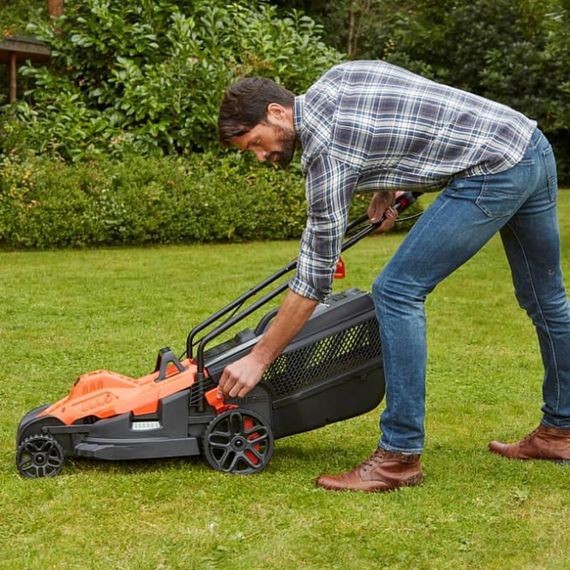 Газонокосилка электрическая BLACK+DECKER BEMW461BH | Зображення 4