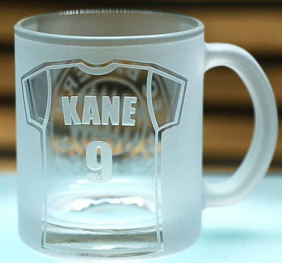 Скляна чашка для чаю та кави 320 мл з  гравіюванням лого футбольного клуба ФК Баварія Кейн 9 | Зображення 3