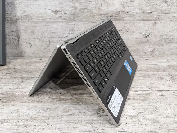 Ультрабук- Трансформер HP x360 14.0  HD 8/128 GB Intel Core i3 8Gen | Зображення 2
