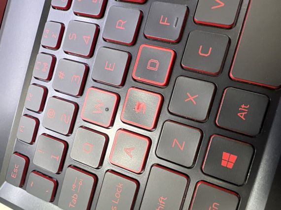 Ігровий ноутбук Б-клас Acer Nitro 5 AN515-54-5812 / 15.6" (1920x1080) IPS / Intel Core i5-9300H (4 (8) ядра по 2.4 - 4.1 GHz) / 16 GB DDR4 / 480 GB SSD / nVidia GeForce GTX 1650, 4 GB GDDR5, 128-bit / WebCam б/в + Подарунок Бездротова миша HOCO GM28 | Зображення 6