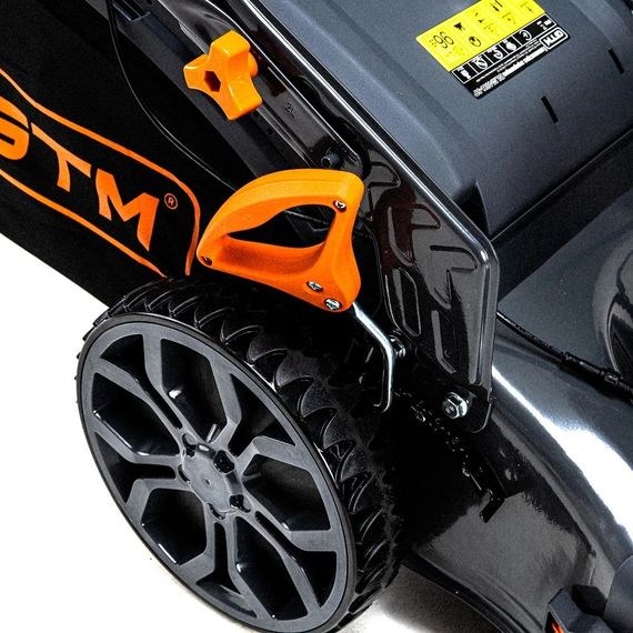 Газонокосарка акумуляторна самохідна GTM BLM48H-SP (48 см, 30-80 мм, 70 л, BL, 18+18 В, без акумуляторів та зарядного пристрою) | Зображення 6