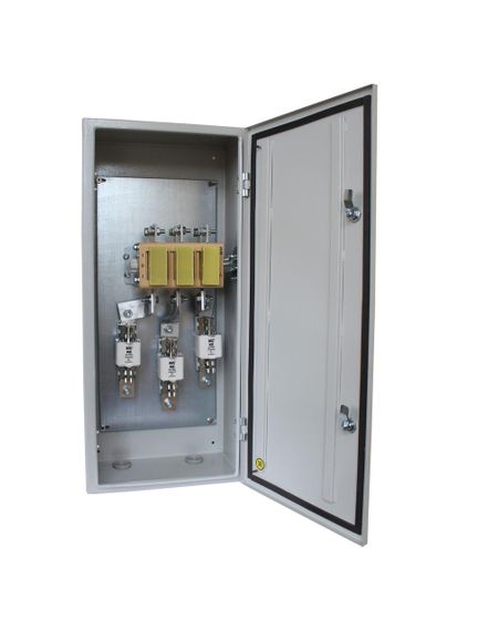 Ящик з перекидним рубильником та запобіжниками ЯПРП-630 IP54 Ny95504232