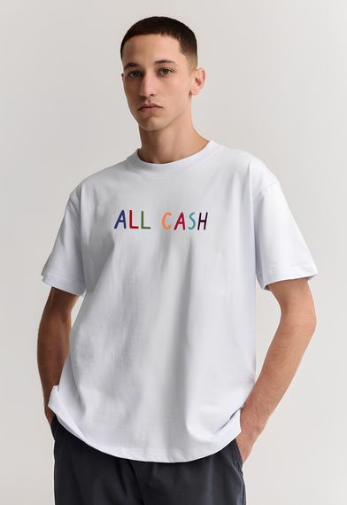 Футболка з мерчем