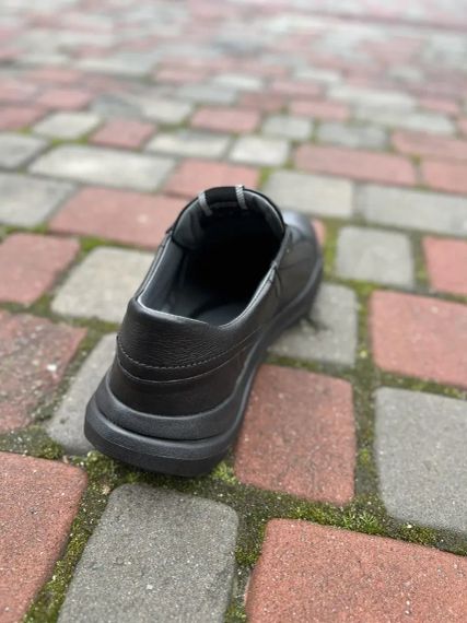 Легкі шкіряні кросівки для чоловіків 43 розмір | Зображення 5