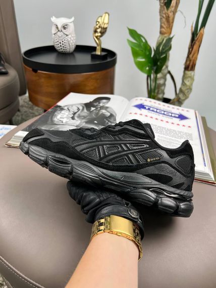 Кросівки ASICS Gel-NYC GTX All Black  весна / осінь А4484 | Зображення 4