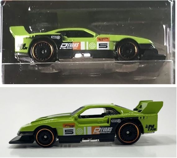 Hot Wheels Retro Racers Подарунковий набір з 5-ти гоночних ретро автомобілів Хот Вілс | Зображення 2