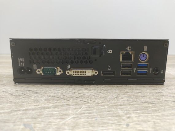 Неттоп Fujitsu Esprimo Q556 USFF / Intel Core i3-6100T (2 (4) ядра по 3.2 GHz) / 8 GB DDR4 / 240 GB SSD / Intel HD Graphics 530 б/у | Зображення 2