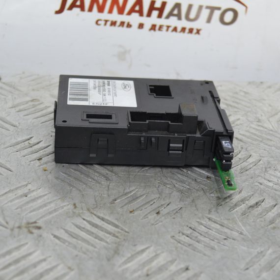 Блок комфорту Ford Focus II модуль дверей передній правий Форд Фокус 2 5WK11572J | Зображення 1