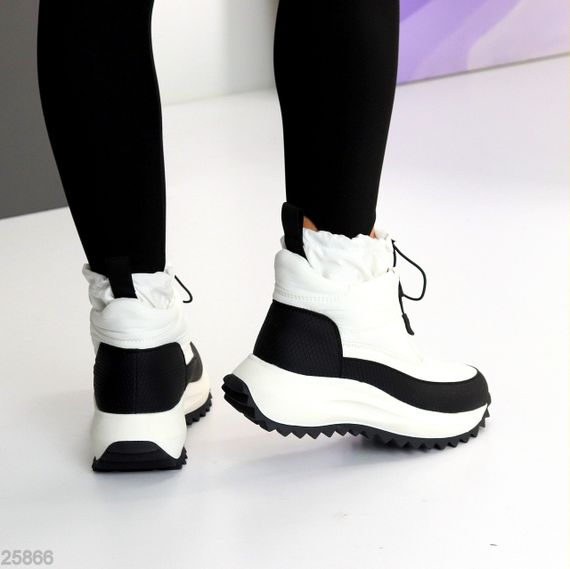 Спортивные черно-белые ботинки дутики водонепроницаемые с фиксатором | Зображення 3