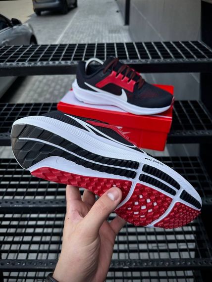 Кросівки Nike Zoom Pegasus 40 (чорно-білі) | Зображення 7