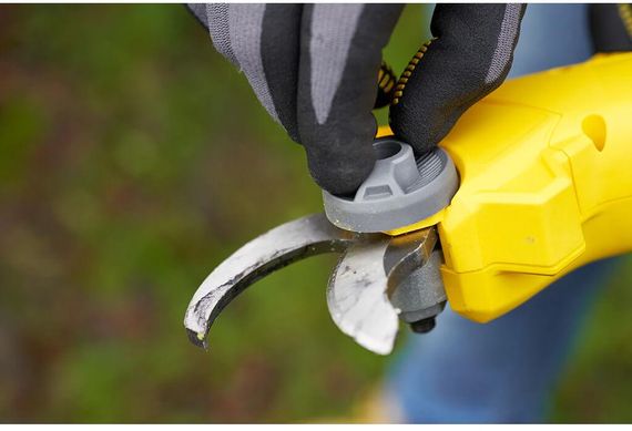 Ножиці садові - акумуляторний секатор STANLEY FATMAX SFMCPP32B | Зображення 6
