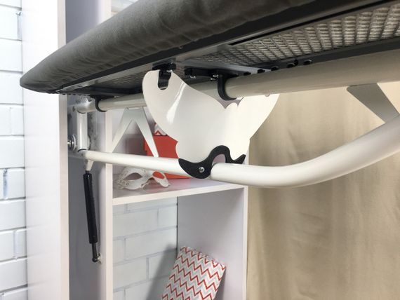 Гладильная доска встроенная, металл с Амортизатором 110*30, Желтые треугольники тефлоновый | Зображення 8