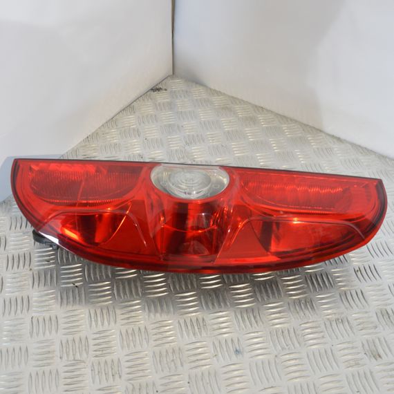 Ліхтар задньої правої разпашної двері Fiat Doblo II 2010-2015 Фара стоп задня права Фіат Добло 2 00518106730 | Зображення 4