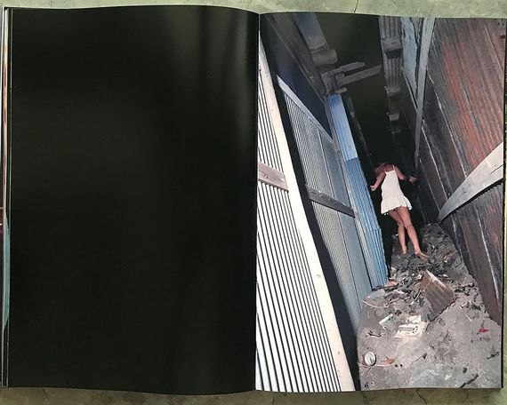 Книги про мистецтво фотографії Дайдо Моріяма Daido Moriyama: In colours подарункові книги для фотографів | Зображення 1