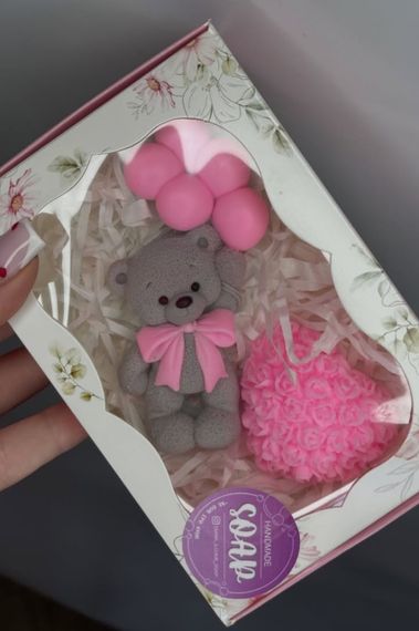 Набір мила ручної роботи «Ведмедик з кульками та Серце», подарунок у коробочці | Зображення 2