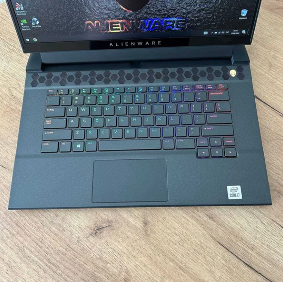 Ноутбук Dell Alienware m15 R4 300Hz i7 10870H 16Gb SSD 512Gb RTX 3070 Б/В | Зображення 1