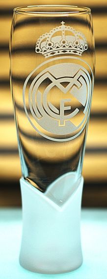 Пивний келих крафтовий 440 мл Реал Мадрид Real Madrid з гравіюванням подарунок для фаната ФК | Зображення 1