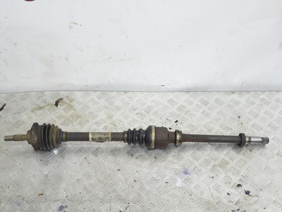 Півось передня права 1.4 HDI Peugeot 206 Півось права Пежо 206 9638753180