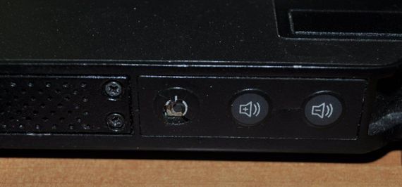 Защищенный нетбук-трансформер Б-класс Getac V110 G4 / 11.6" (1366x768) IPS Touch / Intel Core i7-7500U (2 (4) ядра по 2.7 - 3.5 GHz) / 16 GB DDR4 / 128 GB SSD / Intel HD Graphics 620 / WebCam / Стилус / Windows 11 Pro / Два АКБ б/у + Подарок Флешка 32 GB | Зображення 2