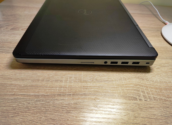 Ноутбук Dell Precision 7510 15.6 + Core i7 6820HQ + SSD + M375X | Зображення 3