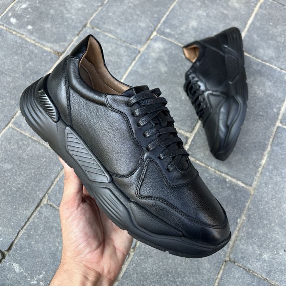 Турецькі шкіряні кросівки 40 розмір