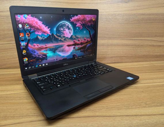 Ультрабук Dell Latitude 5490 / 14" (1920x1080) IPS / Intel Core i5-7300U (2 (4) ядра по 2.6 - 3.5 GHz) / 8 GB DDR4 / 240 GB SSD / Intel HD Graphics 620 / WebCam / HDMI / Windows 10 б/у | Зображення 3