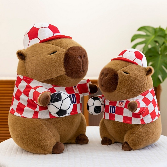 М'яка іграшка Капібара футболіст 35 см, затишна та комфортна іграшка для шанувальників футболу | Зображення 1