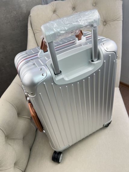 Валіза Rimowa ручна поклажа сріблястого кольору c850 | Зображення 5