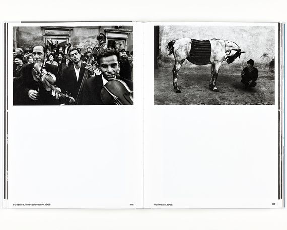 Подарункова книга для фотографів Josef Koudelka "Ikonar" Найкращі фотографи світу книга робіт Йозефа Куделки | Зображення 7