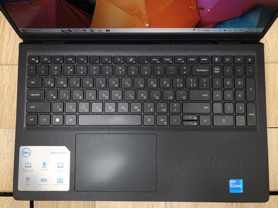 Ноутбук Б-клас Dell Inspiron 15 3511 / 15.6" (1920x1080) IPS Touch / Intel Core i5-1135G7 (4 (8) ядра по 4.2 GHz) / 8 GB DDR4 / 250 GB SSD / Intel UHD Graphics / WebCam / Windows 10 б/в | Зображення 4