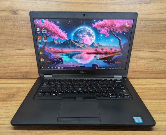 Ультрабук Dell Latitude 5490 / 14" (1920x1080) IPS / Intel Core i5-7300U (2 (4) ядра по 2.6 - 3.5 GHz) / 8 GB DDR4 / 240 GB SSD / Intel HD Graphics 620 / WebCam / HDMI / Windows 10 б/у | Зображення 1