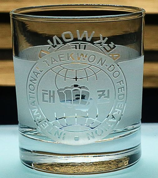 Склянка 300 мл Теквандо ITF з гравіюванням скляний стакан подарунок для спортсмена тренера