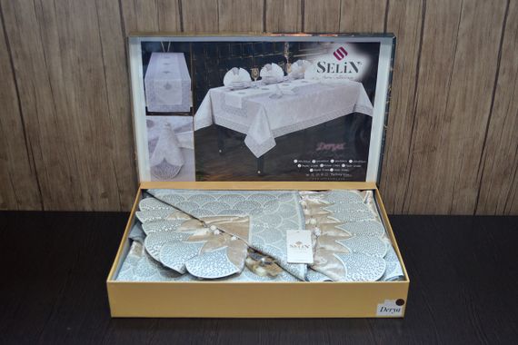 Велюрова скатертина з ранером Selin Derya Set 160×300+12 серветок Бежевий