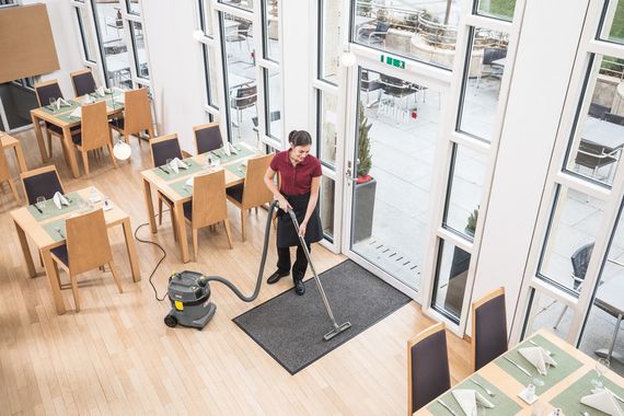 Пылесос профессиональный Karcher NT 22/1 Ap Te (1.378-610.0) | Зображення 1