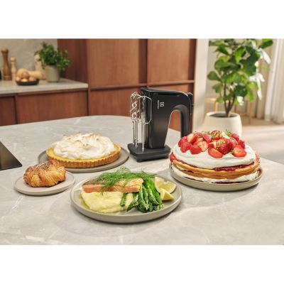 Миксер Electrolux EHM4B | Зображення 2
