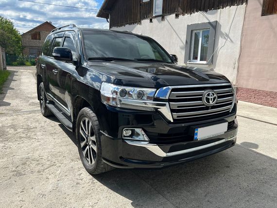 Комплект обвесов 2016-2024 (Executive 2019) Белый цвет для Toyota Land Cruiser 200 | Зображення 3