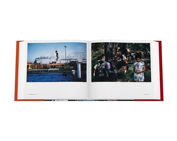 Книга найкращі фотографи світу Алекс Вебб The Suffering of Light: Thirty Years of Photographs by Alex Webb | Зображення 2