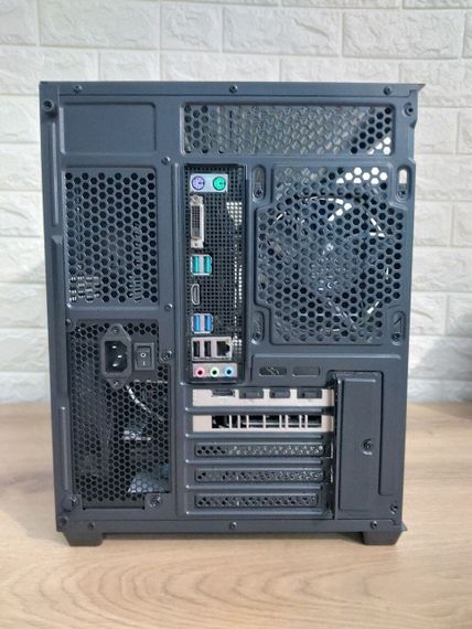 Ігровий ПК 1stPlayer BV6 Tower / Intel Core i5-8400 (6 ядер по 2.8 - 4.0 GHz) / 16 GB DDR4 / 256 GB SSD M.2 + 512 GB SSD / nVidia GeForce GTX 1660 Super, 6 GB GDDR6, 192-bit / 500W / Windows 11 Pro б/в | Зображення 6
