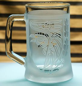 Подарочный бокал для пива с гравировкой 670 мл лого шеврона 93 механизированная бригада «Холодный Яр»